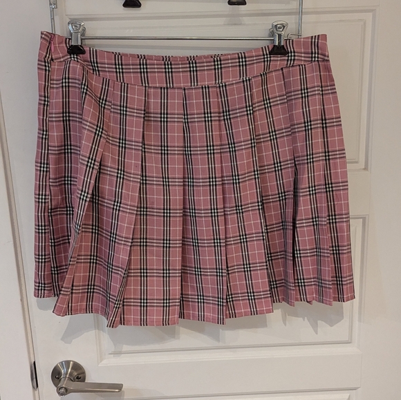 Plaid skirt - Picture 3 of 5